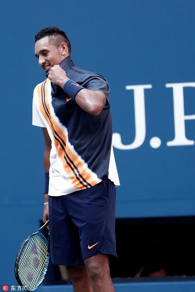 小兵雄赳赳中何晓凯不服输 小兵雄赳赳中何晓凯不服输