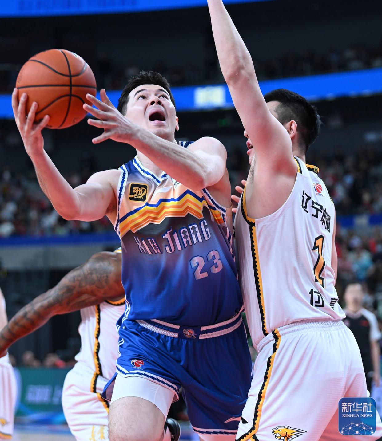 辽宁本钢迎CBA季后赛关键赛,冲刺阶段遗憾出局,引发热议,赛程密集仍需轮换 辽宁本钢迎CBA季后赛关键赛,冲刺阶段遗憾出局,引发热议,赛程密集仍需轮换