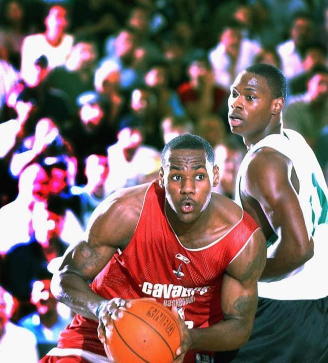 克里夫兰骑士训练开放日；赛前单刀错失引欢呼；欧联在即；心理建设被强调